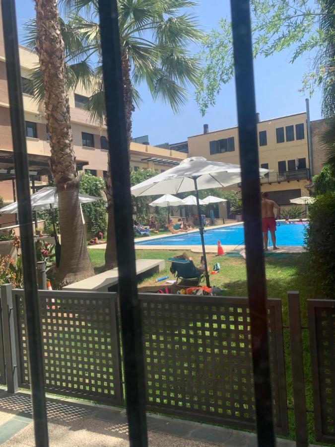 Apartamento Proximo Al Centro De 2 Dormitorios Con Piscina. 塞维利亚 外观 照片