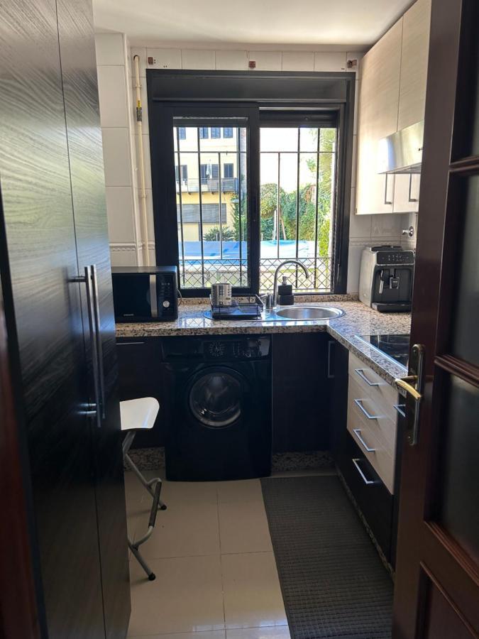 Apartamento Proximo Al Centro De 2 Dormitorios Con Piscina. 塞维利亚 外观 照片