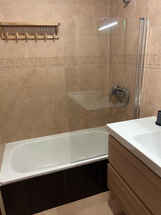 Apartamento Proximo Al Centro De 2 Dormitorios Con Piscina. 塞维利亚 外观 照片