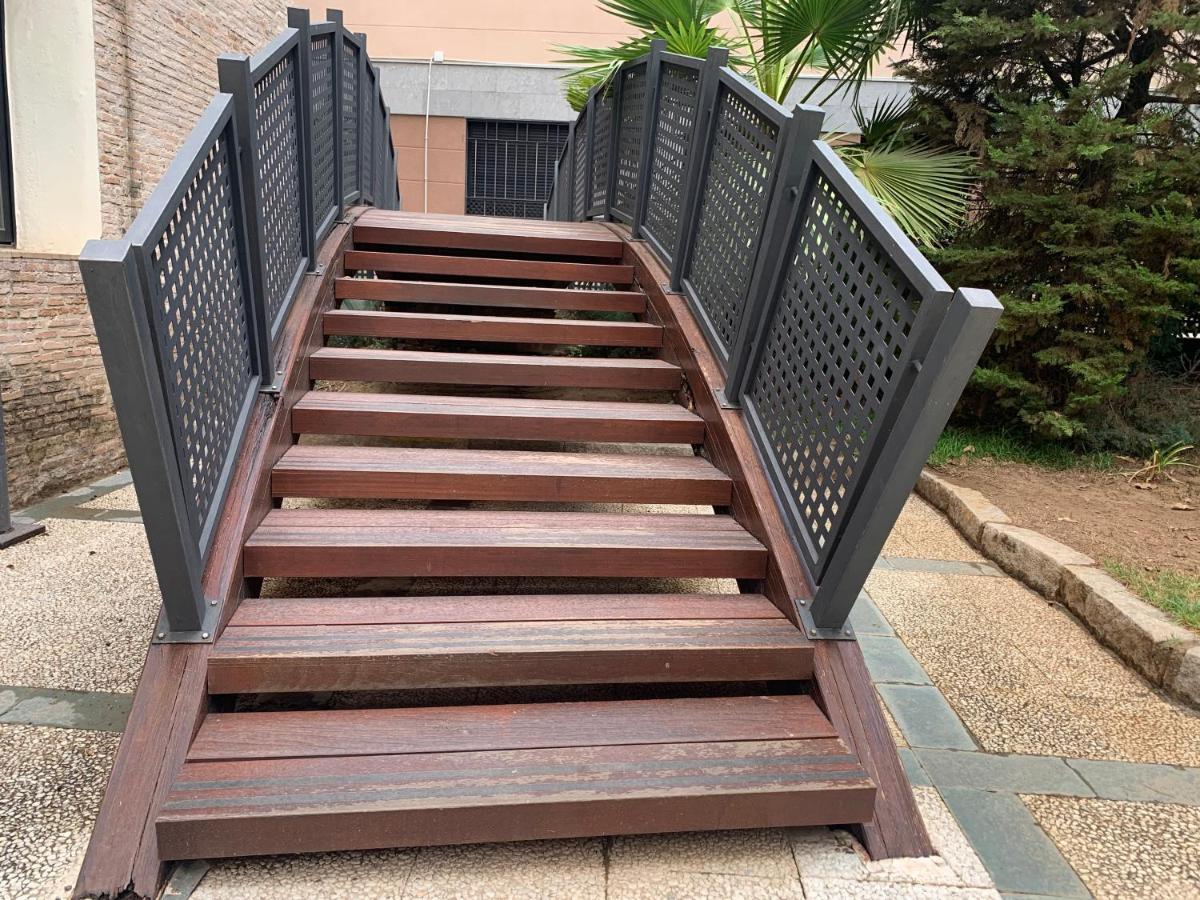 Apartamento Proximo Al Centro De 2 Dormitorios Con Piscina. 塞维利亚 外观 照片