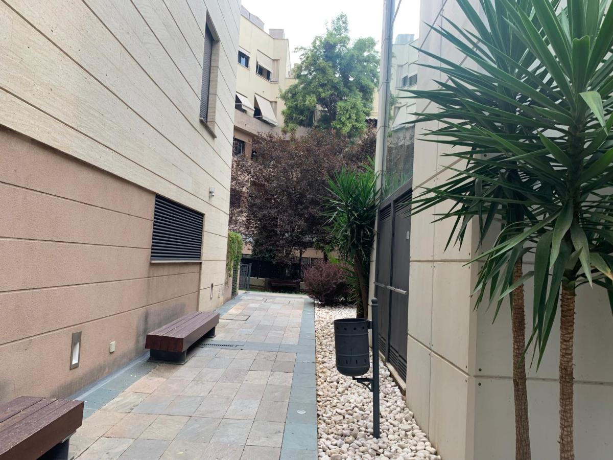 Apartamento Proximo Al Centro De 2 Dormitorios Con Piscina. 塞维利亚 外观 照片