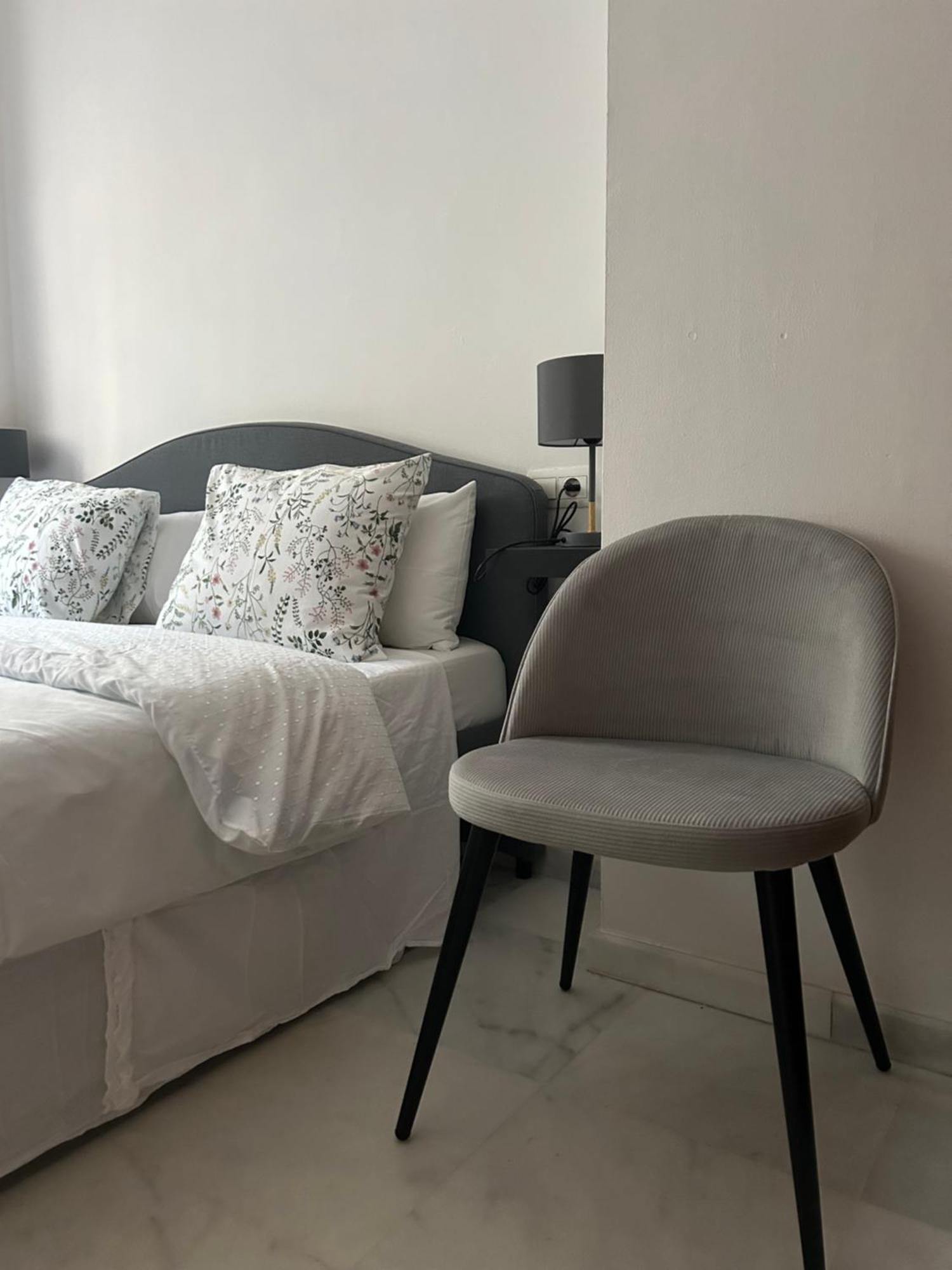 Apartamento Proximo Al Centro De 2 Dormitorios Con Piscina. 塞维利亚 外观 照片